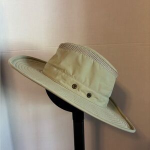 Tilley Olive Green Adventure Wide Brim Hat. Size 7